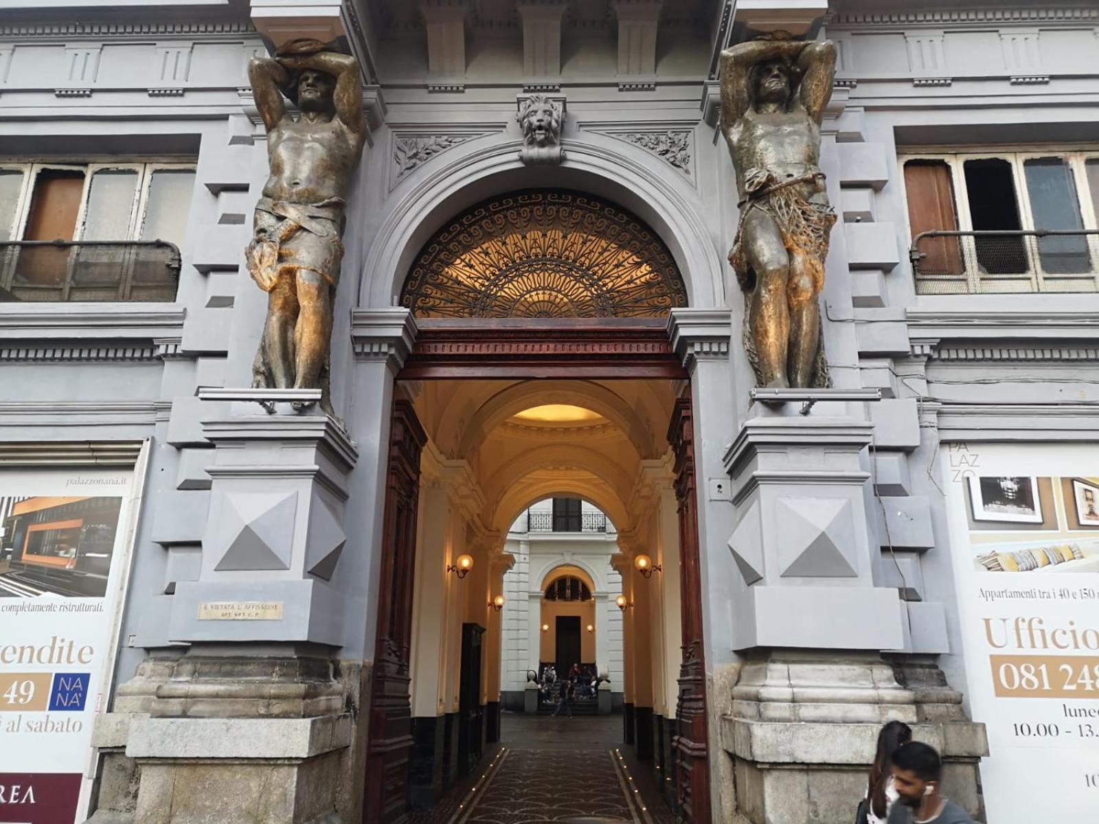 Apt503A Napoli Bagian luar foto